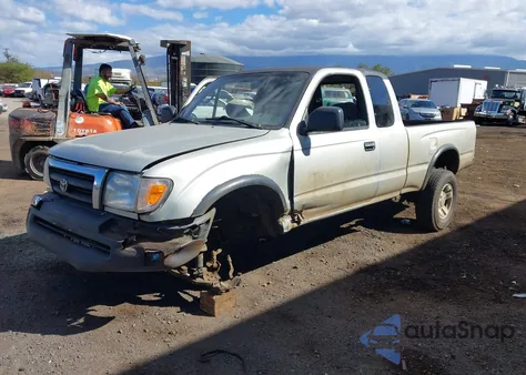 2000 Toyota Tacoma Prerunner V6 из США, поврежденный, VIN 4TASN92N5YZ657757